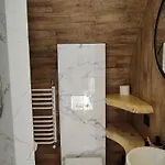 Rum i privatbostad Goscinne Tyrol *
