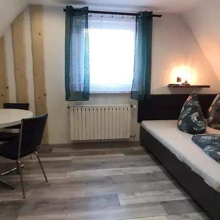 Quarto em Acomodações Particulares Goscinne Tyrol