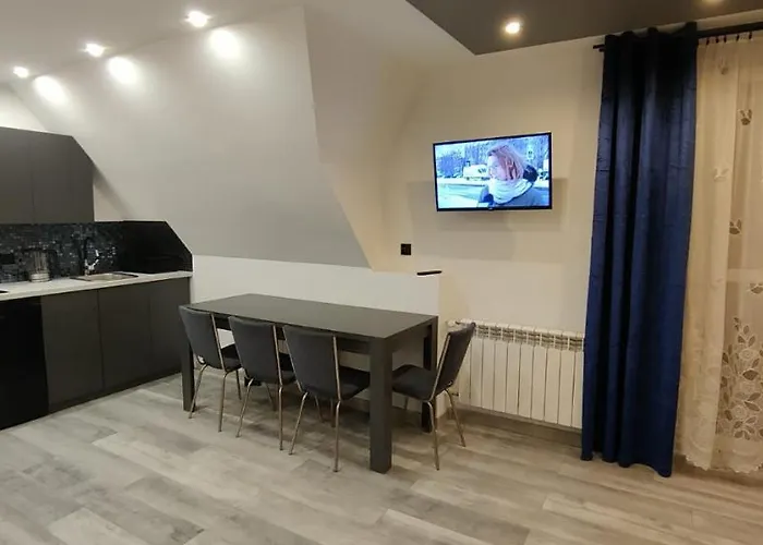 民宿 Goscinne Tyrol *